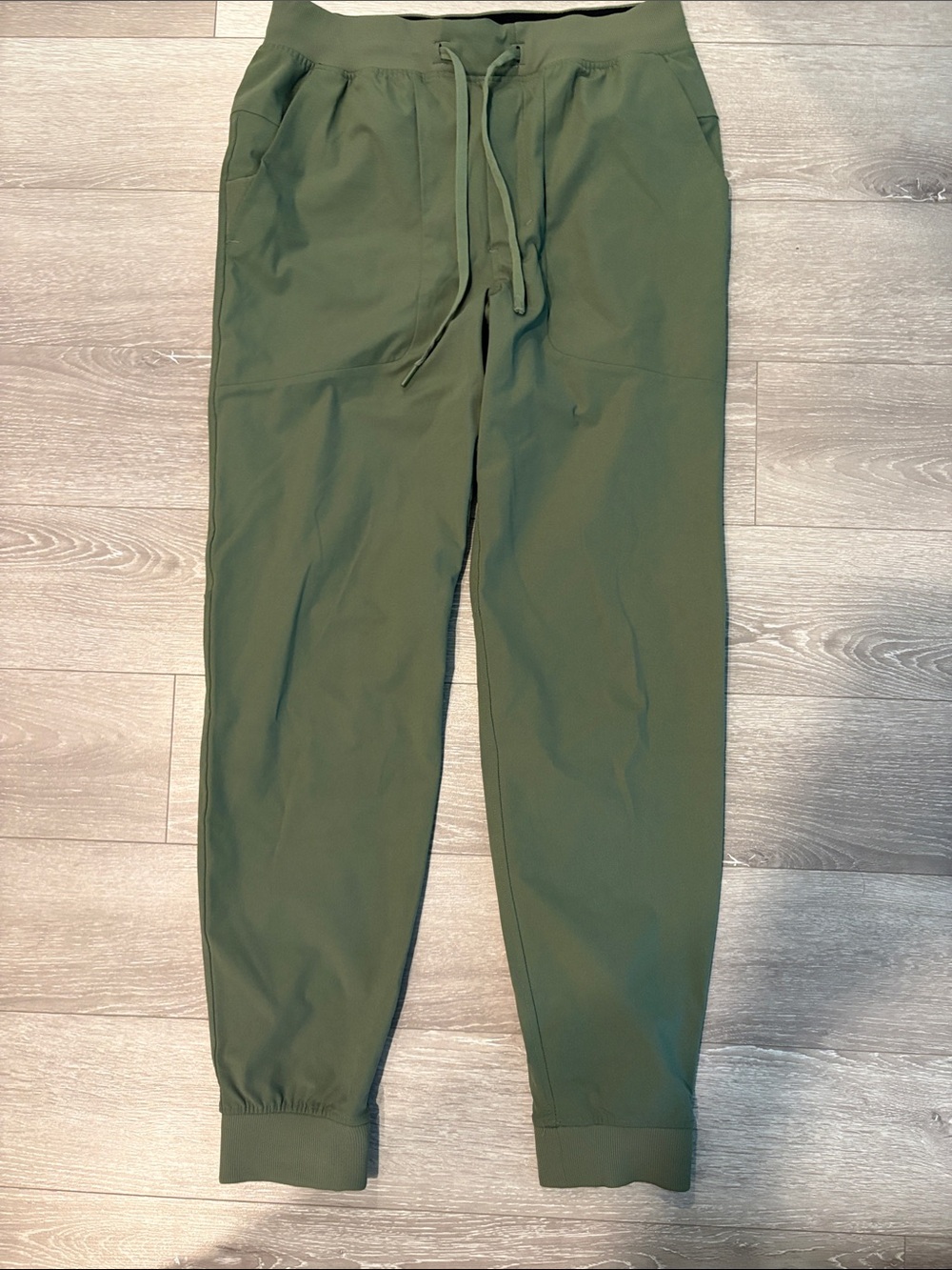 Lululemon Mens Olive Green Jogger Pants - Casual Drawstring Trousers